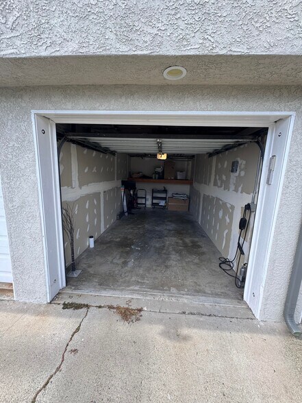 Building Photo - 31671 Seacove Dr