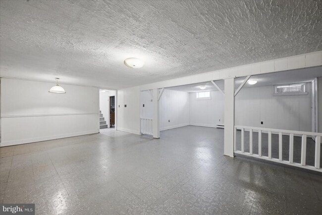 Building Photo - 210 Stafford Dr