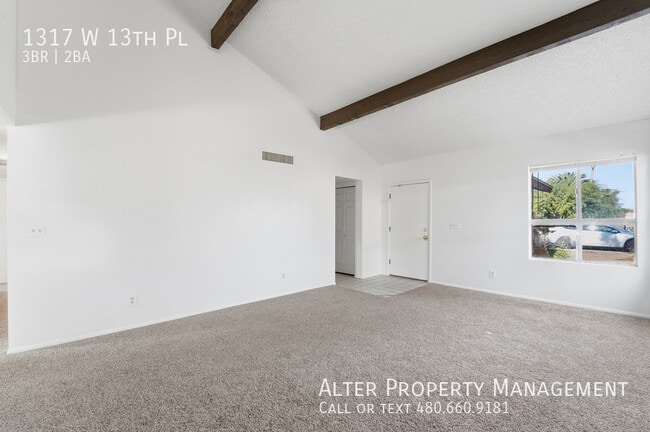 Building Photo - 1317 W 13th Pl