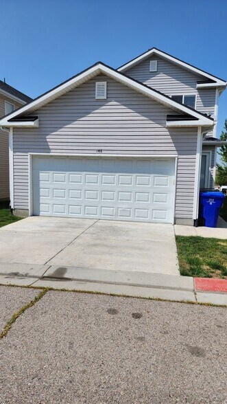 Building Photo - 146 Aparicio Dr