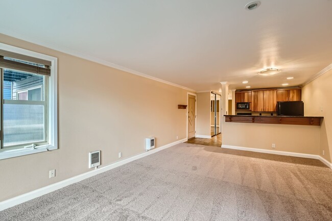 Interior Photo - 17 Etruria