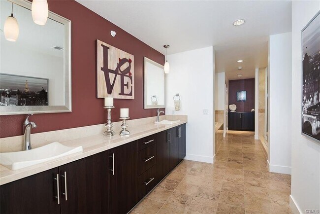 Building Photo - 402 Rockefeller Apt ##203, Irvine, CA 9261...
