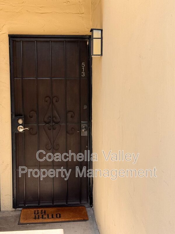 Building Photo - 1655 E Palm Canyon Dr