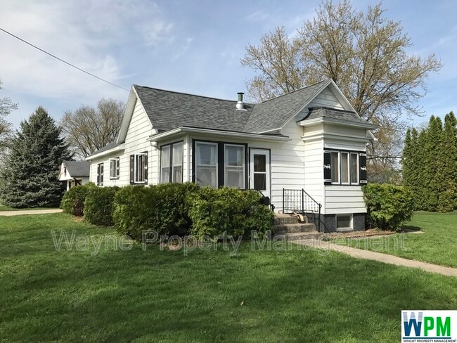 Building Photo - 503 NE 3rd St