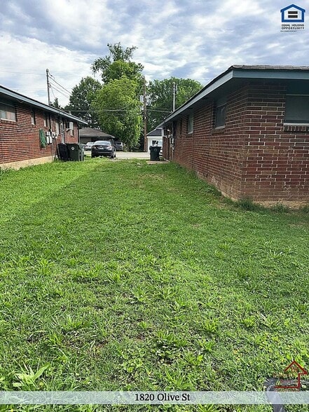 Building Photo - 1820 Olive St