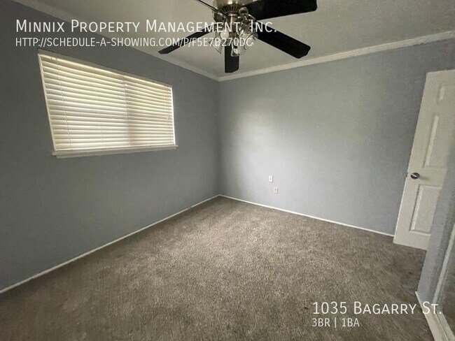 Building Photo - 1035 Bagarry