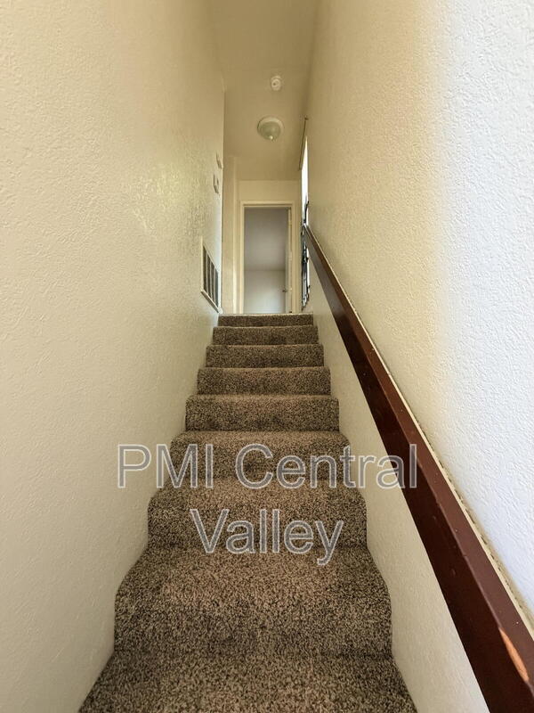 Building Photo - 6222 Porterfield Ct