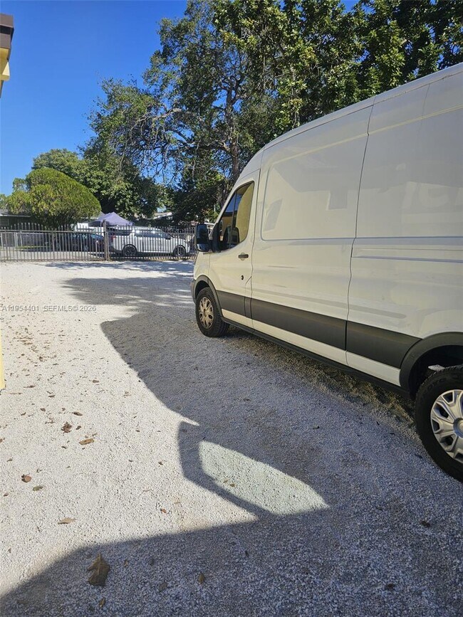 Building Photo - 1148 NW 100th St