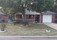 Building Photo - 933 Valentine Ave