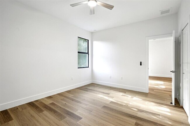 Building Photo - 10368 Port Everglades St