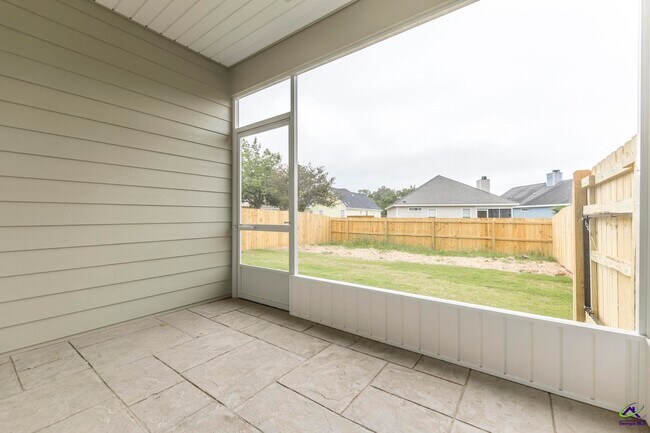 Building Photo - 106 Leisure Pointe Rd