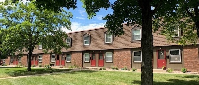 Primary Photo - Valley View Townhomes