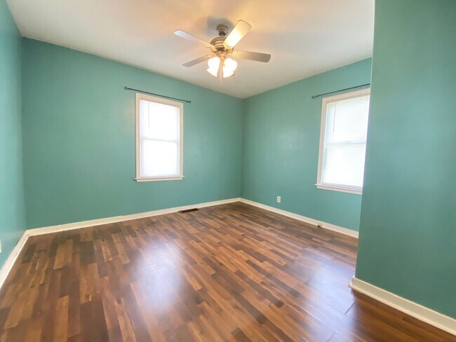 Building Photo - 3 Bedroom Home in Hammond