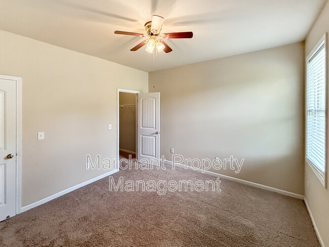 Building Photo - 159 Waltzing Vine Ln