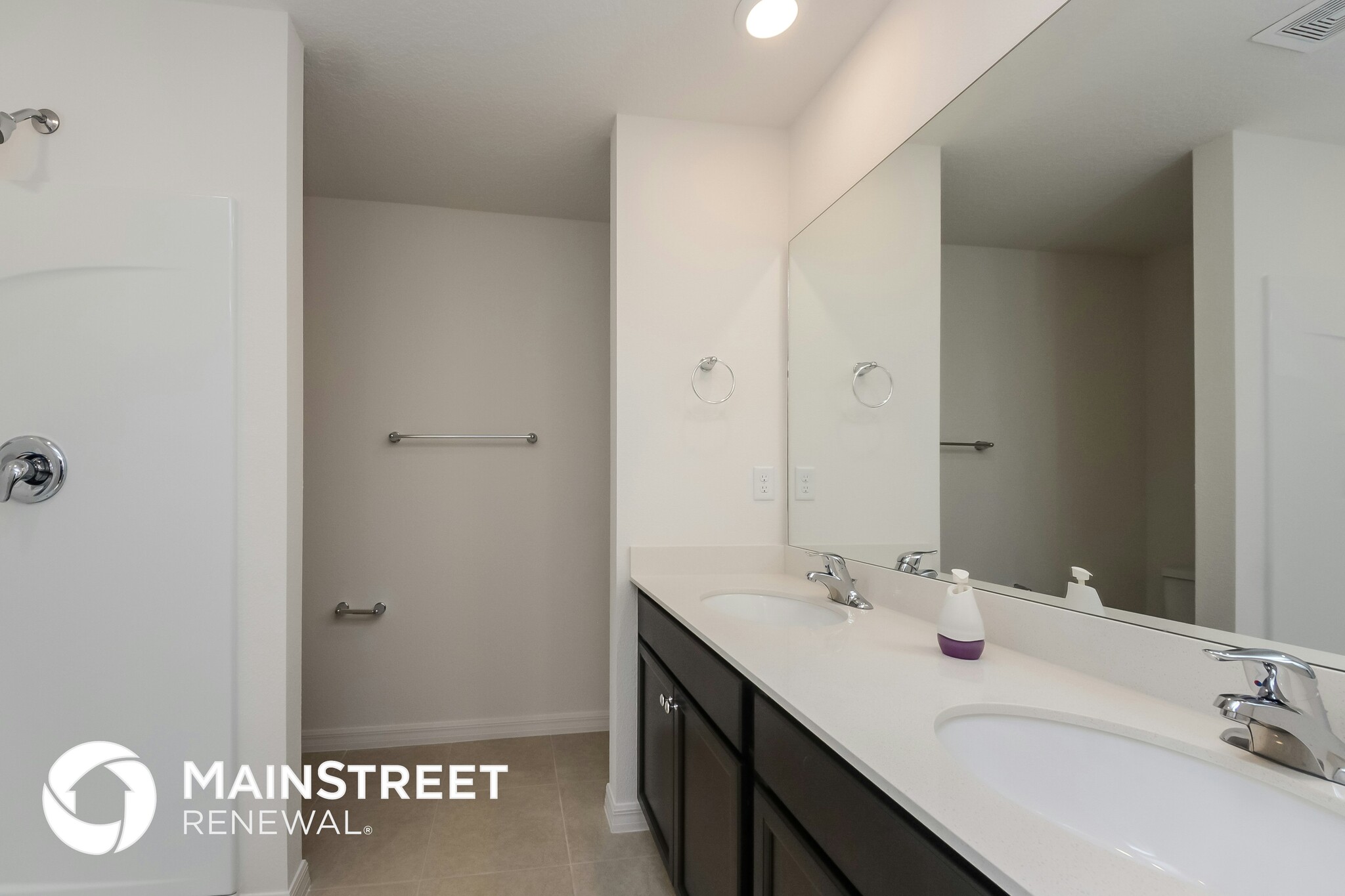 Building Photo - 1350 Brenway Dr