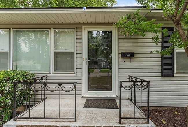 Building Photo - Located in the heart of Brookside, this inviting home sits on a spacious, fully fenced corner lot.