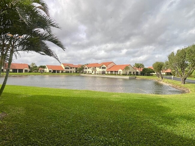 Building Photo - 8300 Waterline Dr