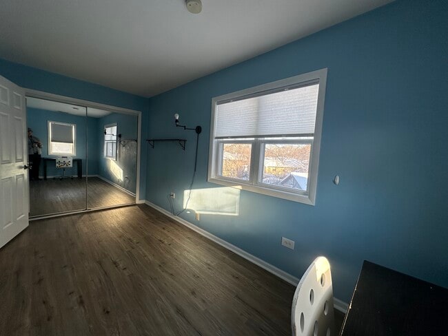 Building Photo - 33351 N Park St