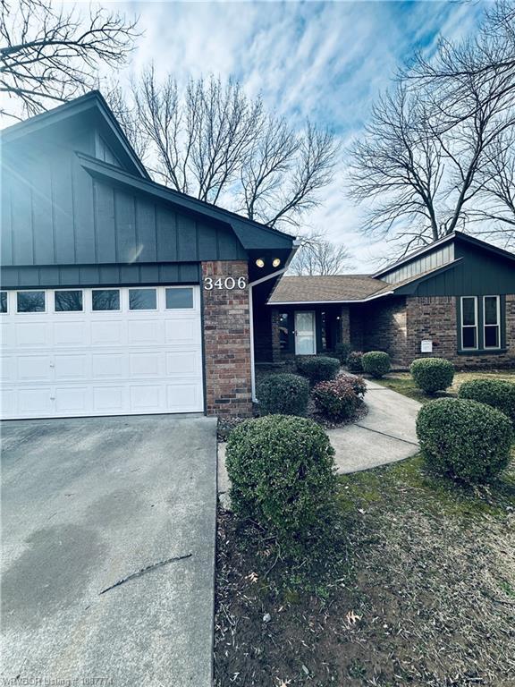 Building Photo - 3406 Erin Oaks Ct