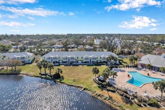 Building Photo - 107 Sea Horse Dr SE