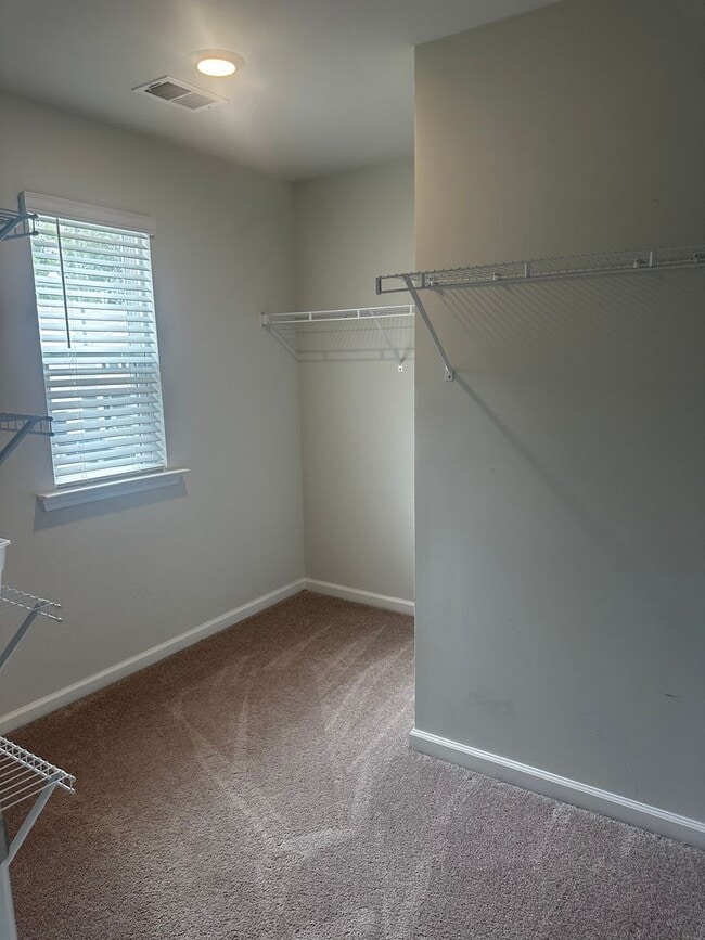 Building Photo - HALF OFF FIRST MONTH RENT - GOOSE CREEK