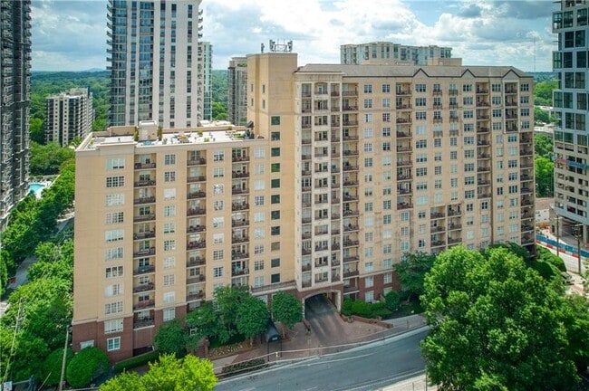 Building Photo - 1101 Juniper St NE