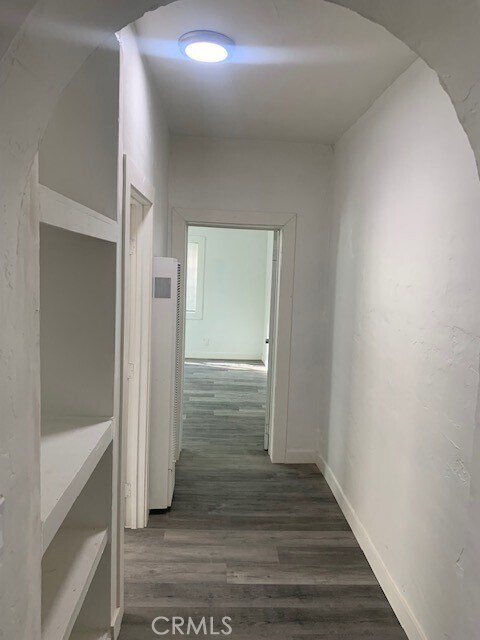 Building Photo - 1514 S Bentley Ave