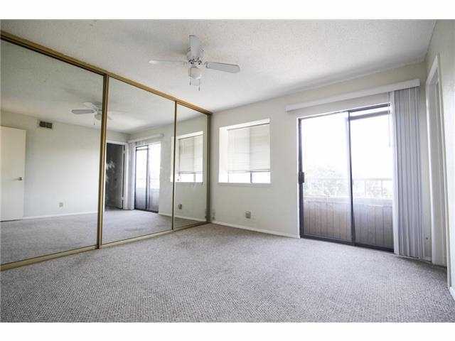 Building Photo - SUNCHASE 216
