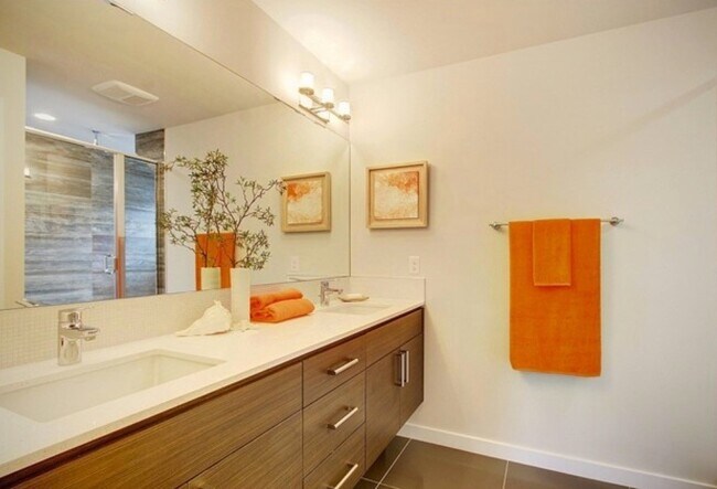 Building Photo - 5938 California Ave SW