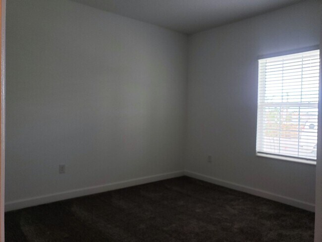 Building Photo - Bridgewalk Home with Solar Panels