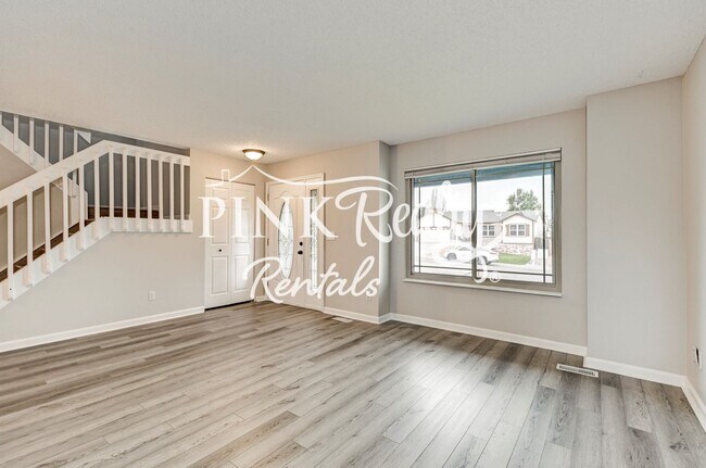 Building Photo - 5070 Hopkins Dr