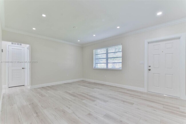 Building Photo - 11527 SW 81st Rd