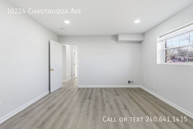 Building Photo - 10224 Chautauqua Ave