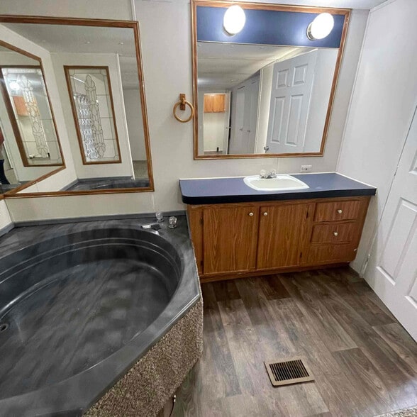 Building Photo - 302 SC-302