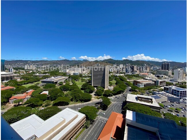 Building Photo - sout2701