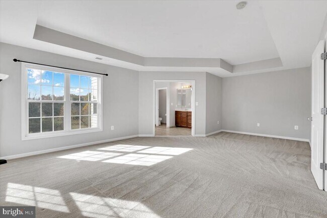 Building Photo - 41625 Broxbourne Terrace