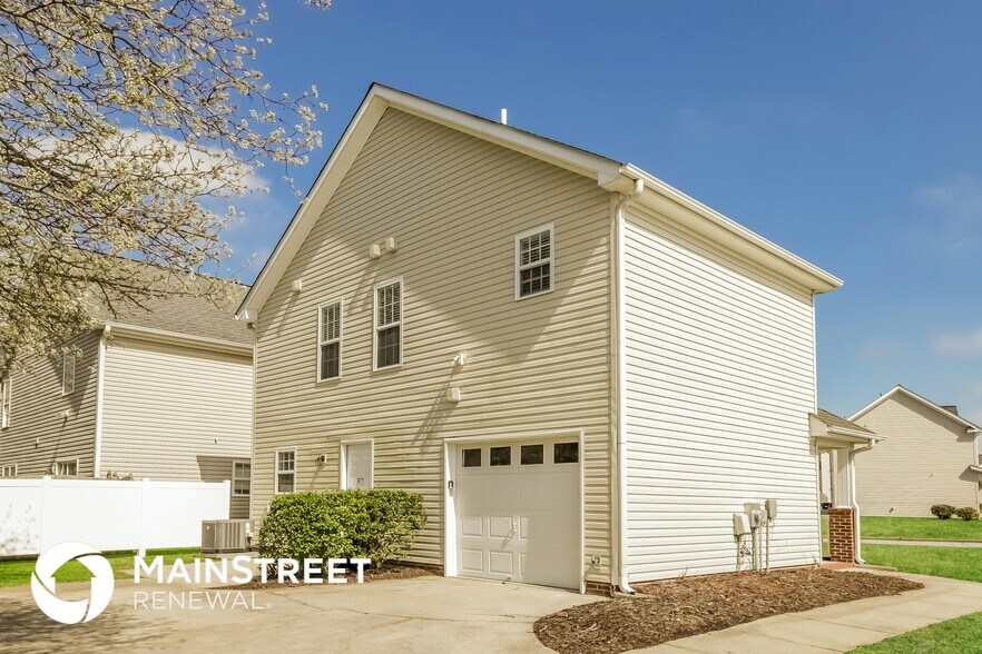 Building Photo - 1501 Birkdale Ct