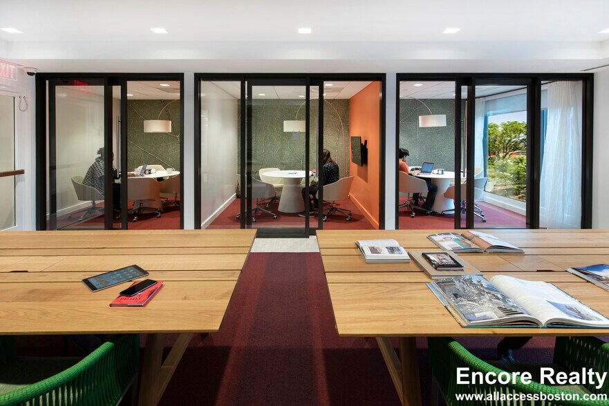 Building Photo - 125 Guest St