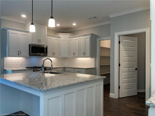 Building Photo - 8000 Jepsen Dr