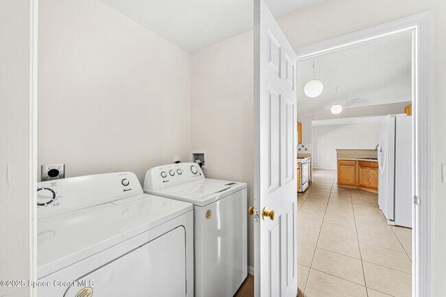 Building Photo - 2390 Savannah Blvd