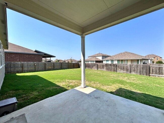 Building Photo - 3/BR 3.5/BS Two-Story Home with Large Bedr...