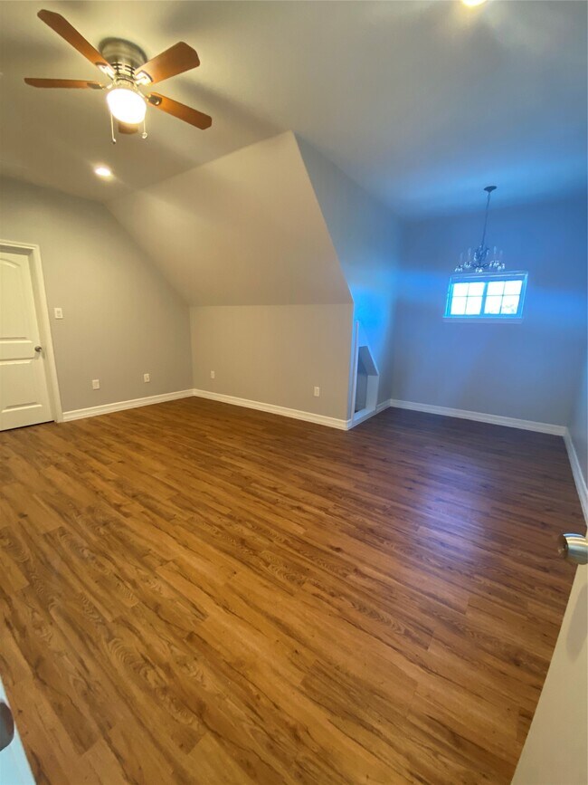 Building Photo - 8246 Lanham Ln