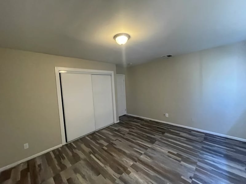 Building Photo - 7313 Reseda Blvd