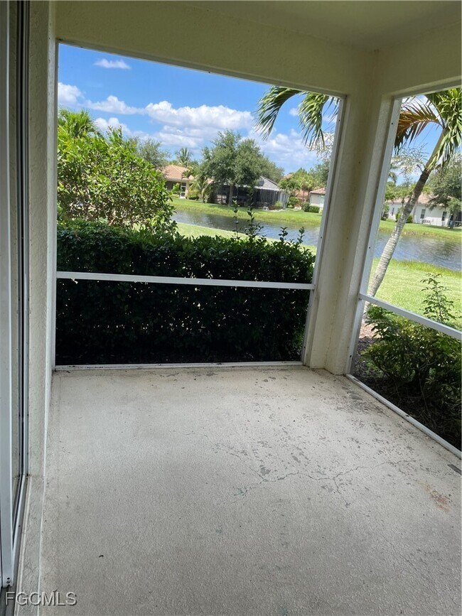 Building Photo - 2533 Deerfield Lake Ct