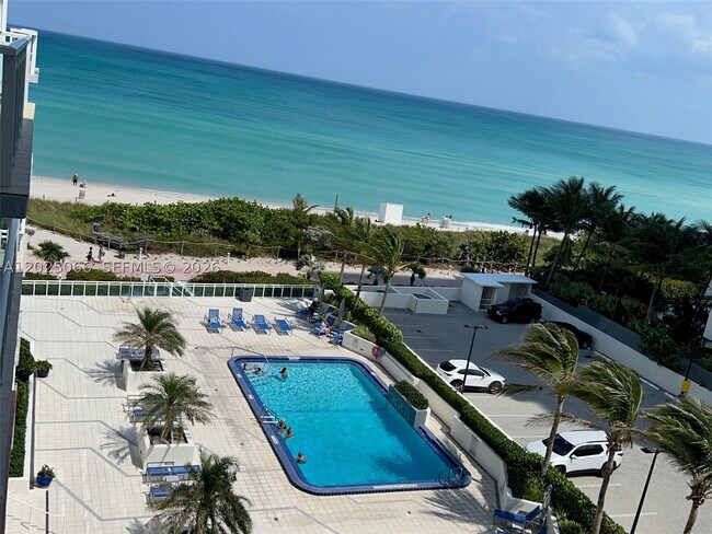 Building Photo - 6917 Collins Ave