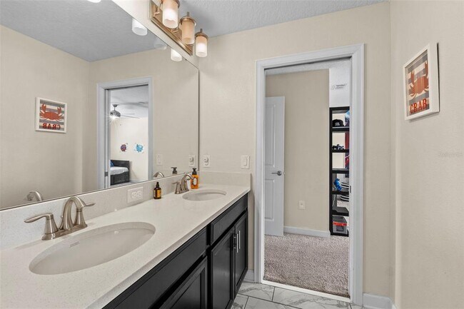 Building Photo - 14807 Winter Stay Dr