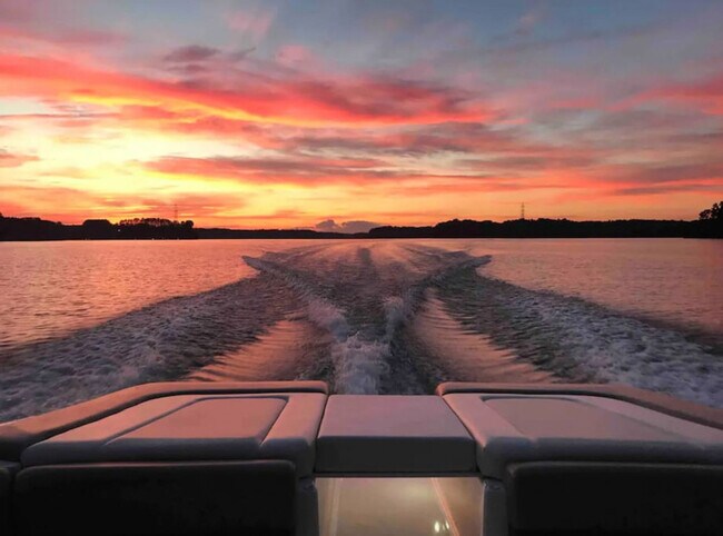 Building Photo - 16920 Landover Rd