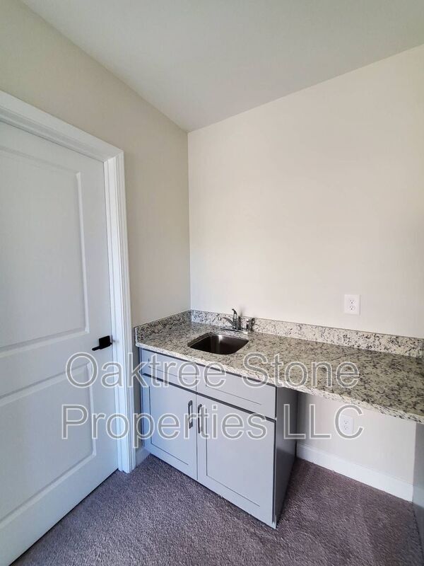 Building Photo - 2589 Ocean Walk Dr