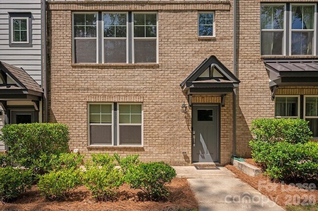 Building Photo - 13018 Simoneaux Ln