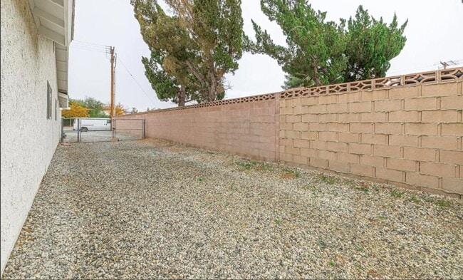 Building Photo - 41619 45th St W